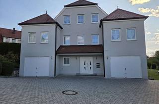 Haus mieten in 86647 Buttenwiesen, Exklusives, lichtdurchflutetes Einfamilienhaus mit Traumgarten und XXL-Garage
