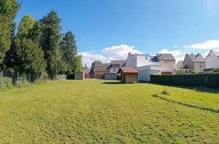 Grundstück zu kaufen in 70439 Stammheim, Köln-Stammheim alt: Tolles Baugrundstück - Total ebene 800 m² in zentraler Lage!