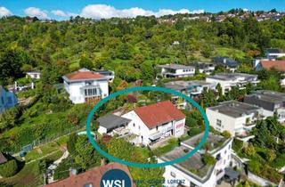Haus kaufen in 73732 Esslingen, Großes Wohnhaus mit 3 separaten Wohneinheiten und 2 Garagen und Aussichtslage von ES - Hegensberg.