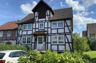 Einfamilienhaus kaufen in 34466 Wolfhagen, Liebenswertes Fachwerkhaus mit historischem Charme in Wolfhagen-Niederelsungen