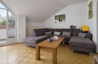 Wohnung kaufen in 94137 Bayerbach, Charmante Dachgeschosswohnung mit Balkon und Garage