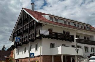 Wohnung kaufen in Hindenburgstrasse 1-3, 72160 Horb, Großzügige, helle 4,5 ZW Maisonette mit Balkon in Horb-Altheim, Aufzug