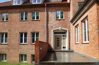 Wohnung kaufen in Lankower Straße 13 c, 19057 Lankow, Großartige renovierte 3-Zimmer Wohnung im Hochparterre