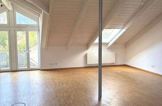 Wohnung kaufen in Seeweg 25 b, 83126 Flintsbach, IHR neues Zuhause in der schönsten Dachgeschosswohnung in Flintsbach