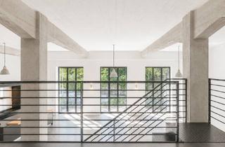 Loft kaufen in 66117 Saarbrücken, Industriecharme trifft Eleganz – außergewöhnliche Loftwohnung im Einzeldenkmal!