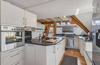 Wohnung kaufen in 71540 Murrhardt, Zentral wohnen, den Murrblick genießen – besondere Dachgeschosswohnung - Dachterrasse - Einbauküche