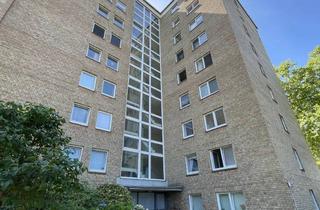 Wohnung kaufen in 22880 Wedel, Freie 2-Zimmer Wohnung mit Loggia in Wedel