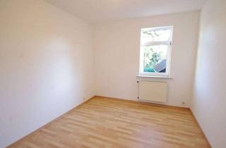 Wohnung mieten in 96450 Neuses, Helle 2-Zimmer-Single-Wohnung mit Einbauküche in historischem Anwesen - Coburg-Neuses