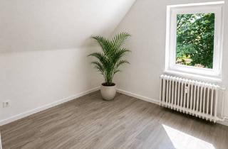 Wohnung mieten in 26603 Aurich, Ganz oben, ganz für sich – Ihr Single-(T)raum im Dachgeschoss | Dusche