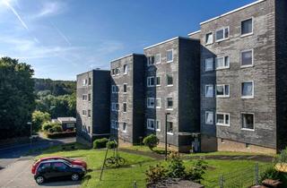 Wohnung mieten in Rud. Stosberg-Straße 48, 42897 Remscheid, Geräumige Wohnung mit Balkon in schöner Lage
