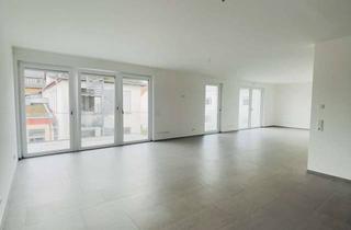 Wohnung mieten in Hauptstraße 27D, 65760 Eschborn, Exklusive, großzügige 4 ZW mit EBK, 2 Balkonen, Aufzug und TG Stellplatz