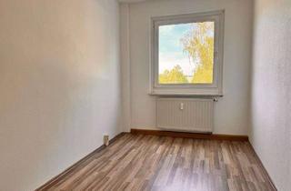 Wohnung mieten in Straße Der Dsf 24, 07937 Zeulenroda-Triebes, 3-Raum-Wohnung mit Balkon in Zeulenroda-Nord