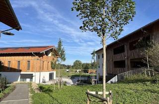 Wohnung mieten in Kirchensurer Str. 16, 83123 Amerang, Hochwertige 4-Zimmer-DG-Wohnung mit Loggia in Amerang