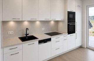 Wohnung mieten in Planetenweg 14, 63517 Rodenbach, Erstbezug: Großzügige Dachgeschosswohnung mit Einbauküche, Balkonterrasse & eigenem Eingang