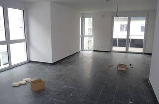 Wohnung mieten in Alzentalstraße, 71083 Herrenberg, Ruhige, gepflegte 4-Zimmer-Wohnung mit Balkon und Einbauküche in Herrenberg