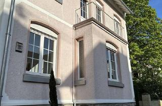 Wohnung mieten in Westerwaldstraße 15, 56579 Rengsdorf, 3-Zimmer-Altbauwohnung in Rengsdorf mit Balkon