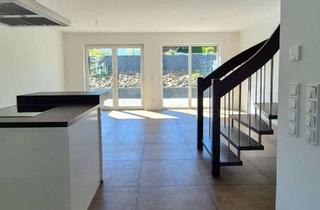 Haus kaufen in Am Sichenwegl 11c, 67705 Stelzenberg, Modern wohnen: gepflegtes Haus mit Terrasse und Wärmepumpe in Stelzenberg