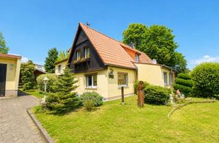 Doppelhaushälfte kaufen in 09114 Chemnitz, Doppelhaushälfte mit 880 m² Grundstück – ruhige Wohnlage und solide Basis zur Modernisierung