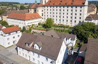 Mehrfamilienhaus kaufen in Wilhelmstraße 43, 88250 Weingarten, Doppelhaus + separates Haus(2 Apartments) insgesamt 13 Zimmern in Weingarten direkt bei der Basilika