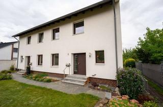 Doppelhaushälfte kaufen in 32549 Bad Oeynhausen, Hochwertig modernisierte Doppelhaushälfte in Bad Oeynhausen-Eidinghausen
