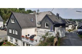 Mehrfamilienhaus kaufen in Lingenauwer, 57392 Schmallenberg, Mehrfamilienhaus mit Charme in Bödefeld
