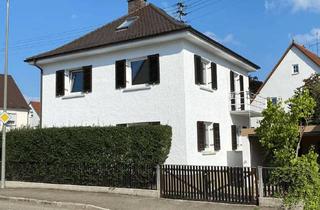 Haus mieten in 89312 Günzburg, Wohnen mitten in Günzburg: Freistehendes Haus mit großem Garten & Garage