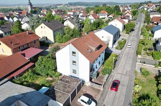 Anlageobjekt in 91475 Lonnerstadt, Viel Platz, viele Möglichkeiten – vollvermietetes und gepflegtes 3-Familienhaus in Lonnerstadt