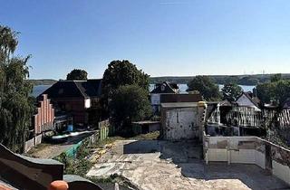 Grundstück zu kaufen in 23568 Schlutup, Wassernahes Grundstück – Traumlage zwischen Wasser und Geschichte