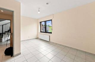 Wohnung mieten in Am Spring, 59469 Ense, Geräumige 2 Zi.-Whg. mit Stellplatz zu vermieten
