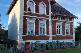 Wohnung mieten in Schlunkendorfer Dorfstr., 14547 Beelitz, Modernes Wohnen in Backstein-Villa: 2-Zimmer-Dachgeschosswohnung bei Beelitz