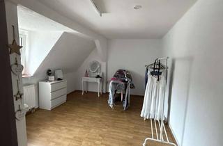 Wohnung mieten in 42107 Elberfeld, Dachgeschosswohnung in Wuppertal