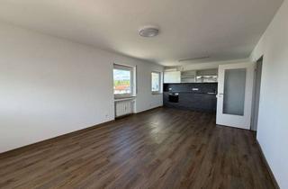 Wohnung mieten in 89231 Neu-Ulm, Lichtdurchflutete 3-Zimmer-Wohnung mit Aufzug, Balkon, TG und Außenstellplatz