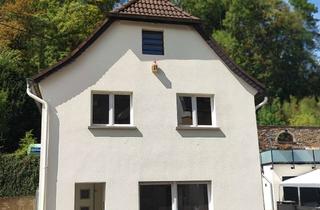 Haus kaufen in Ahrtalstraße 11, 53533 Antweiler, Ein Haus, viele Möglichkeiten!