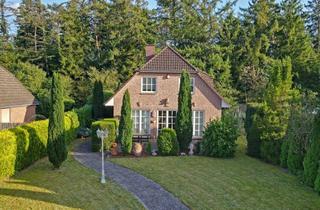 Einfamilienhaus kaufen in 24558 Henstedt-Ulzburg, Raumwunder-Einfamilienhaus in Waldrandlage mit viel Entwicklungspotenzial – Henstedt-Rhen