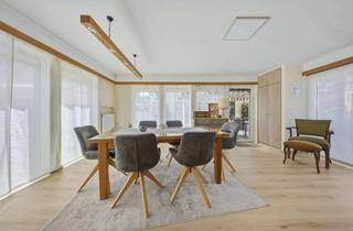 Haus kaufen in 87671 Ronsberg, Schönes, modernisiertes ZFH in Ronsberg | inkl. drei Garagen | Süd-Terrasse mit Feuerstelle | Garten