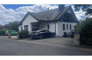 Haus kaufen in 97353 Wiesentheid, Hochwertiges, kernsaniertes Zweifamilienhaus als attraktives Renditeobjekt & Top-Energiestandard