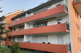 Wohnung kaufen in 79359 Riegel, Großzügiges Wohnen in Riegel: Vermietete 3-Zimmer-Wohnung mit Balkon und Garage