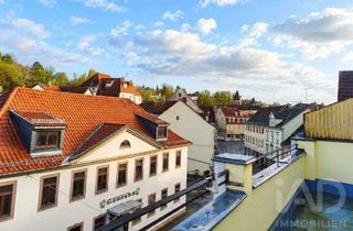 Wohnung kaufen in Heiligkreuzstr. 11, 96450 Coburg, Urbanes Wohnen mit Weitblick – Charmante Wohnung mit Dachterrasse im Herzen von Coburg