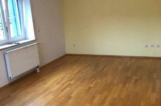 Wohnung kaufen in 92637 Rothenstadt, Großzügige 4 - Zimmer - Wohnung mit großem Balkon ** Top ** Reserviert