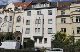 Wohnung kaufen in 50939 Klettenberg, Altbauflair in Klettenberg mit Stellplatz