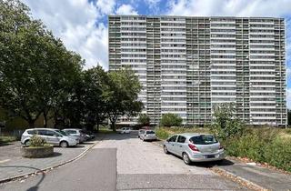 Wohnung kaufen in 47198 Hochheide, Duisburg-Hochheide - vermietete 3-Zimmer-Wohnung im weißen Riesen