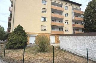 Wohnung kaufen in Am Dachspfad, 61169 Friedberg, Helle 4-Zimmer-Eigentumswohnung mit Balkon und Garage