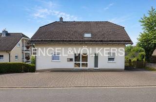 Wohnung kaufen in 57482 Wenden, Gepflegte 4-Zimmer-Eigentumswohnung mit Balkon, Gartenanteil und zwei Stellplätzen in Wenden
