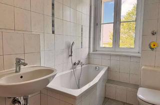 Wohnung mieten in August-Bebel-Straße, 07937 Zeulenroda-Triebes, 3-Raum-Wohnung in Zeulenroda-West