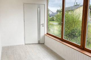 Wohnung mieten in 22045 Jenfeld, Ruhige 3-Zimmer-Doppelhaushälfte mit Wintergarten, Terrasse & Garten in Hamburg-Jenfeld