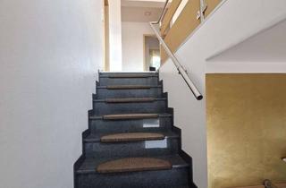 Wohnung mieten in Rahder Buckrich 17, 49326 Melle, Viel Freiraum: Großzügige 6,5-Zimmer-Dachgeschosswohnung in Melle