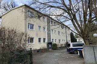 Garagen mieten in Augustastraße 17/17A, 12203 Lichterfelde, Stellplatz in zentraler Lage zu vermieten