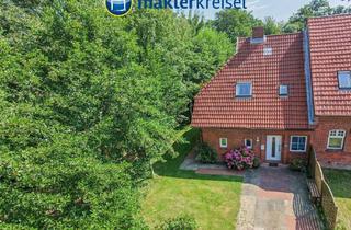 Haus kaufen in 26524 Hagermarsch, Wohnen mit Geschichte und viel Platz im Grünen