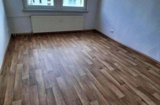 Wohnung mieten in Joachim-A-Burgk-Straße 1c, 39288 Burg, Schöne sanierte sonnige 2-R-Wohnung ca. 47,09m2 im 3.OG in Burg zu vermieten.