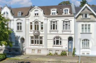 Villa kaufen in 45468 Mitte, Denkmalschatz im Dichterviertel! Sanierte Stadtvilla mit Garten & 2 Garagen in Mülheim a. d. Ruhr